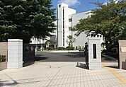神奈川県立向の岡工業高校 徒歩87分。 6920m