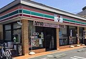 セブン‐イレブン/川崎下新城2丁目店 徒歩8分。 570m