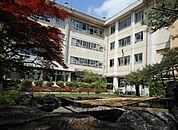 川崎市立宮前平中学校 徒歩13分。 1020m