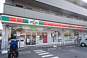 サンクス登戸新町店 徒歩8分。 590m