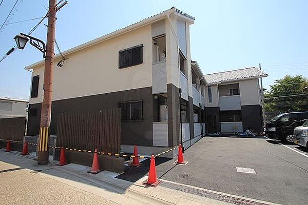 ルシアコートMITSUYA ｜大阪府枚方市三矢町(賃貸アパート1LDK・2階・36.02㎡)の写真 その1