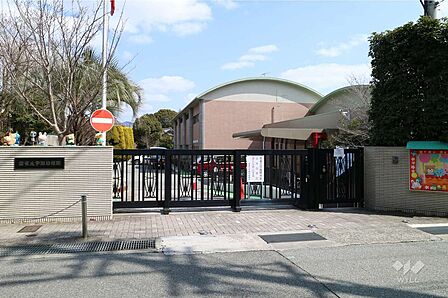 雲雀丘学園幼稚園[私立]の外観