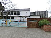 船橋市立南本町小学校 徒歩7分。 510m