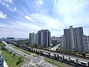 目の前に高い建物がないため、見晴らしの良いお部屋です。