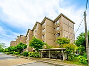 管理員日勤、管理体制良好なマンションです。（月～金：9時～17時／土：9時～12時）