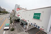 バロー新栄店 128m