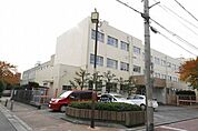 名古屋市立野立小学校 287m