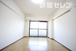 ホワイトハウス 2階1Kのリビング/ダイニング