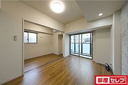 ルフレイユ 泉 久屋大通公園 2階1LDKのリビング/ダイニング