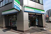 ファミリーマート丸の内大津通店 158m