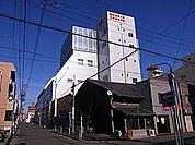 私立愛知産業大学工業高校 1046m