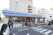 ローソン千代田一丁目店 176m