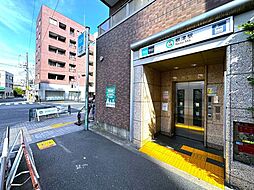 根津駅(東京メトロ 千代田線) 徒歩3分。 200m