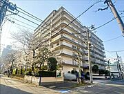【外観】3路線2駅利用可能！都営大江戸線「両国」駅まで徒歩6分／総武・中央緩行線「両国」駅まで徒歩13分／総武線快速、総武・中央緩行線「錦糸町」駅まで徒歩17分