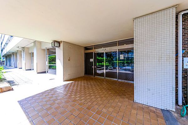 エントランスを拡大表示