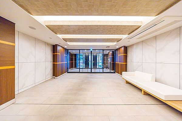 エントランスを拡大表示