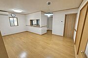 居住中のため家具小物等を消しています。