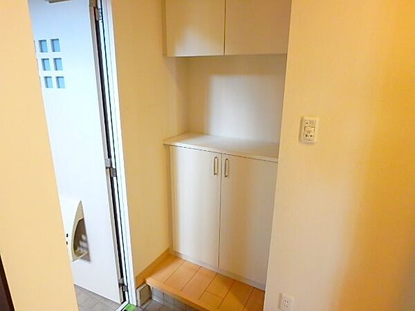 apartment 群馬県太田市藤阿久町918-6
藤阿久町の賃貸情報を見る
物件地図