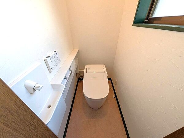 トイレを拡大表示
