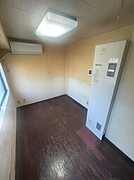 ハイム花房 208 2階ワンルームのリビング/ダイニング