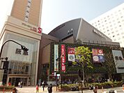 阪急百貨店 大井食品館（269m）