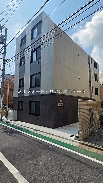 3 / 10