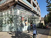 セブン-イレブン大崎ウエストシティタワーズ店（111m）