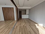 リビングと一体のように使える洋室。  