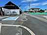 外観：前面道路含む現地