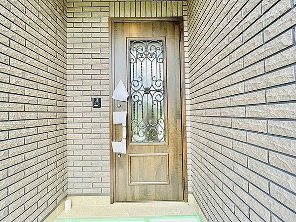 玄関を拡大表示