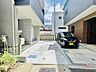 駐車場：マイカースペースを1台分確保。現地で車幅と共にご確認ください。 