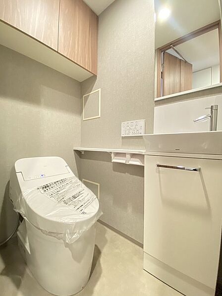 落ち着いた色合いが心地よい、整えられた空間