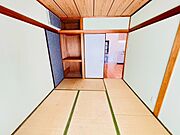 お昼寝空間にもなる和室は、安らぎの間になりそうですね。 