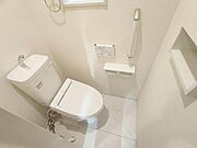 清潔好きには欠かせないウォシュレット機能付き。 
