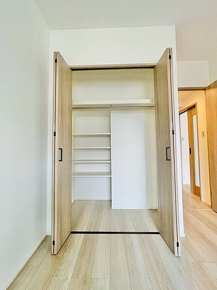 部屋ごとに設けた収納は、住みやすさへのこだわり。 