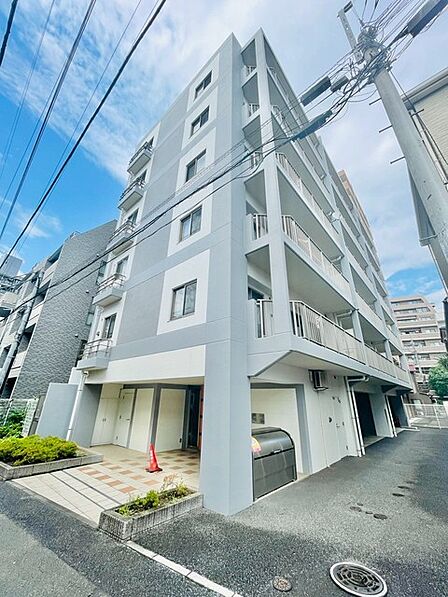 大宮駅徒歩8分の近さ。通勤や通学にも便利。