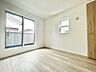 子供部屋：洋室は子供部屋にもちょうどいいサイズ感。 