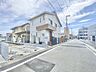 外観：前面道路含む現地写真 