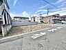 外観：前面道路含む現地写真 