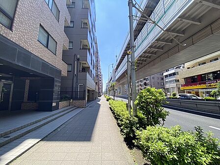 前面道路含む現地写真 