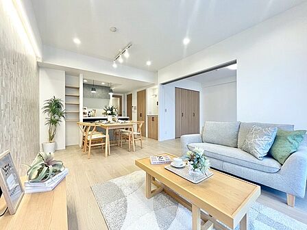 お家の中心となる大きな空間がご家族のコミュニケーションスペースになる筈です。 