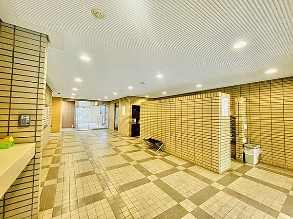 エントランスを拡大表示