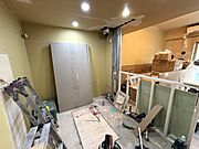 キッチンフルリフォーム工事中です。