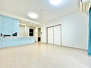開放感と採光にこだわった広々ＬＤＫ。 