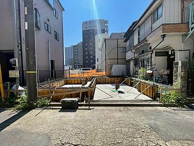 外観:今なら建築中の住まいをご覧いただけます。構造体の質問もお気軽に。 外観:今なら建築中の住まいをご覧いただけます。構造体の質問もお気軽に。