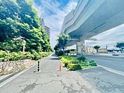 前面道路含む現地写真 