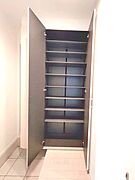 玄関をスッキリ整理できる玄関収納ボックス。 