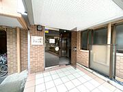 エントランス外 