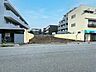 外観：前面道路含む現地写真 