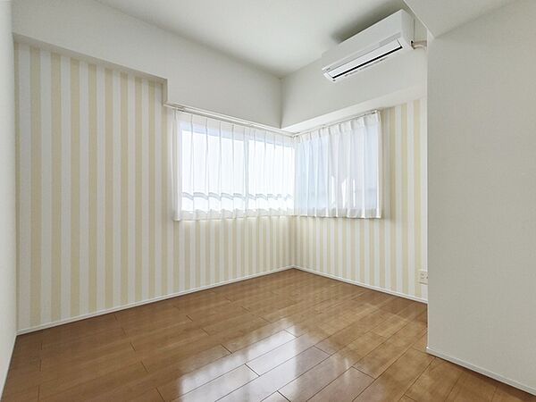 洋室を拡大表示